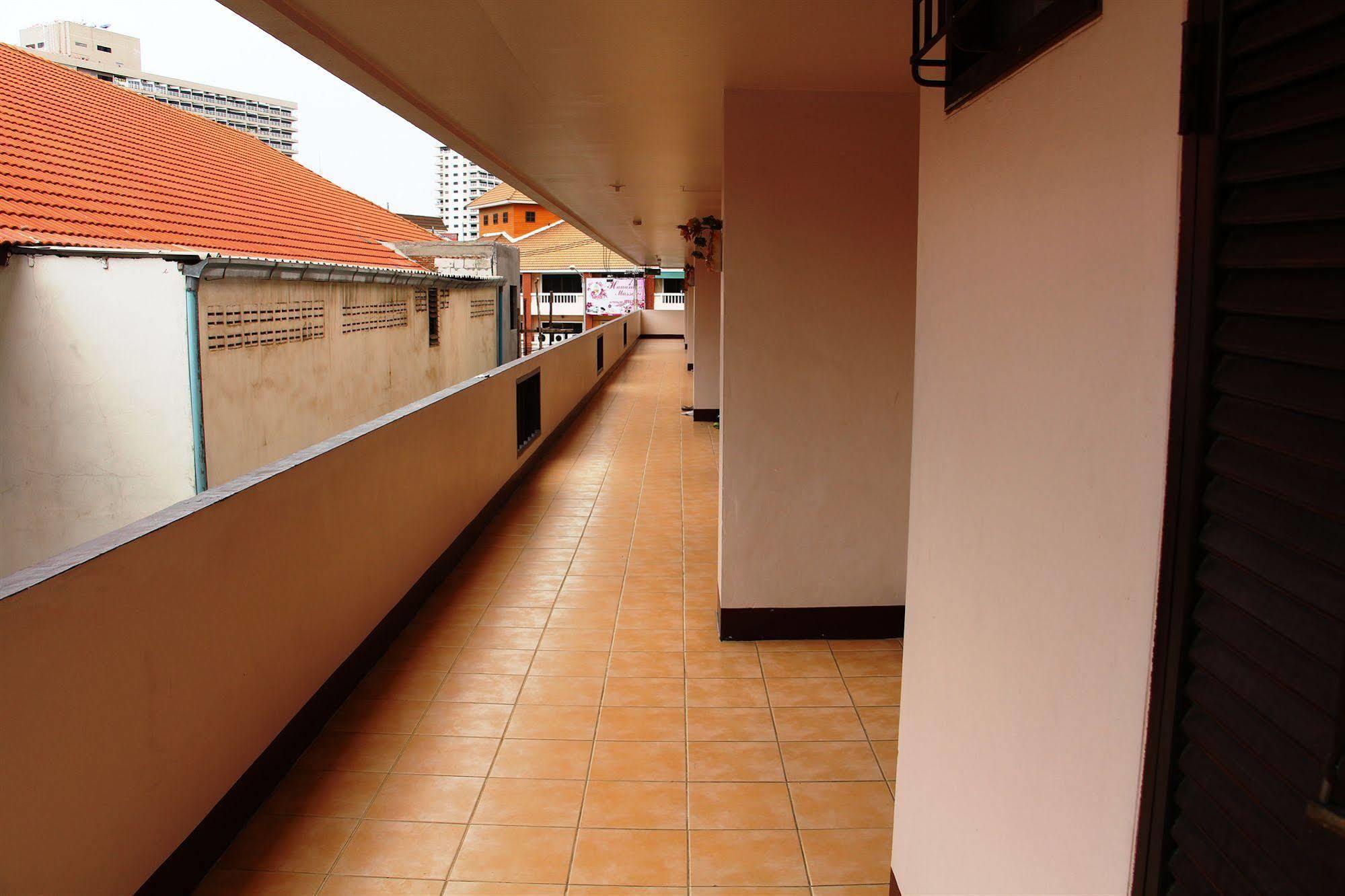 Jomtien Good Luck Apartment Εξωτερικό φωτογραφία